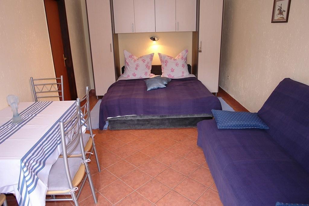 2 Bedroom Amazing Apartment In Цриквеница Номер фото