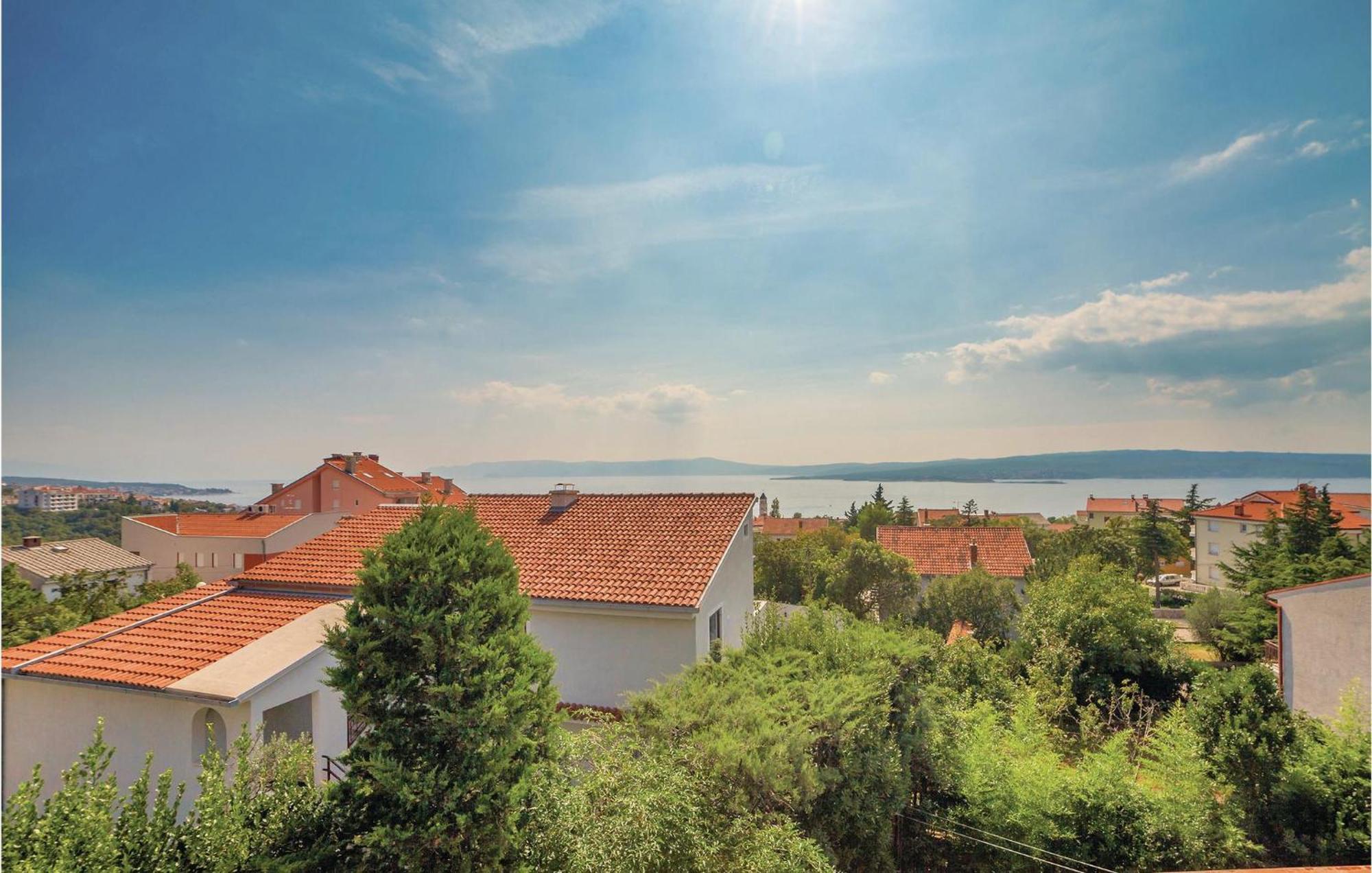 2 Bedroom Amazing Apartment In Цриквеница Экстерьер фото