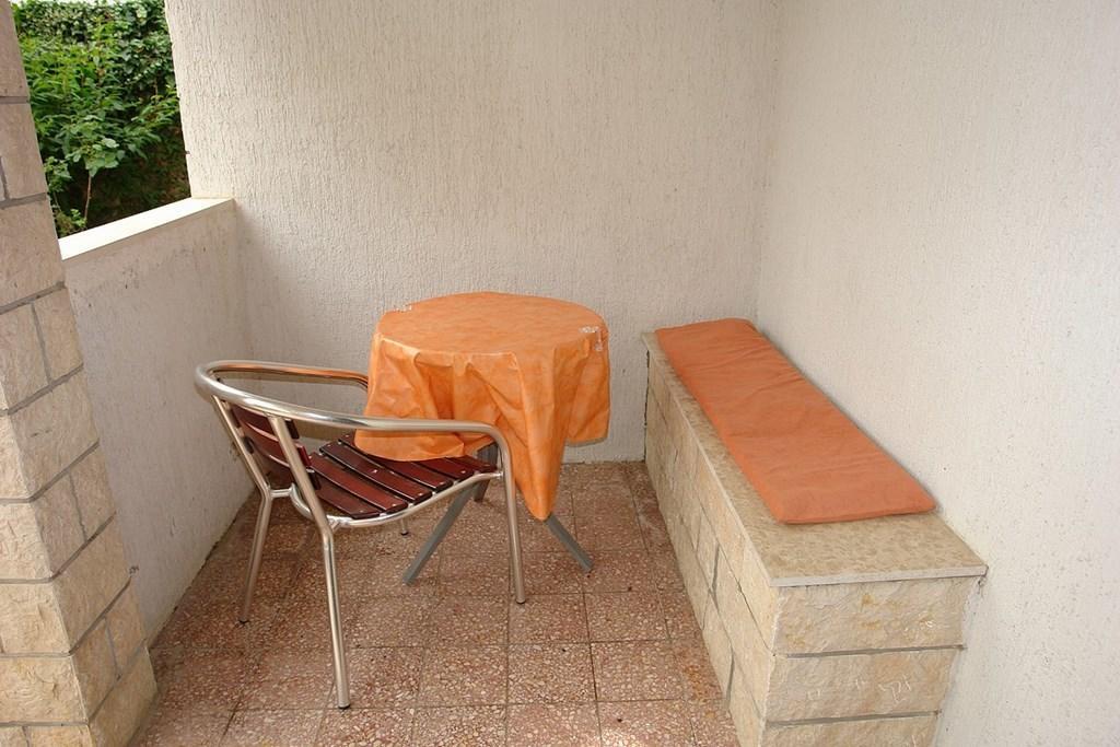 2 Bedroom Amazing Apartment In Цриквеница Номер фото
