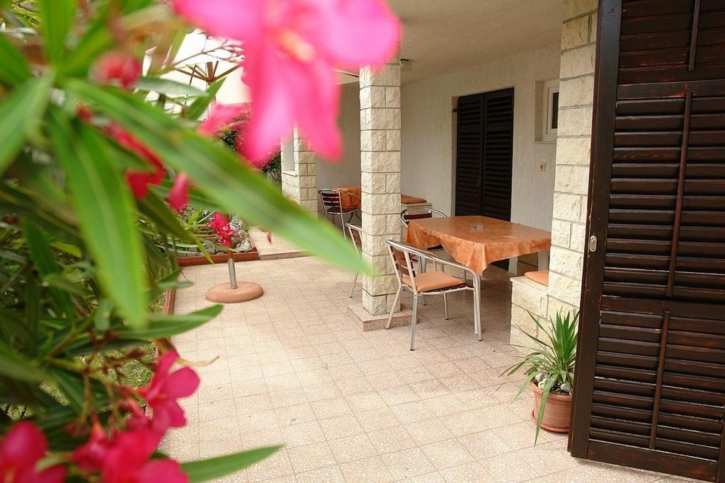 2 Bedroom Amazing Apartment In Цриквеница Номер фото