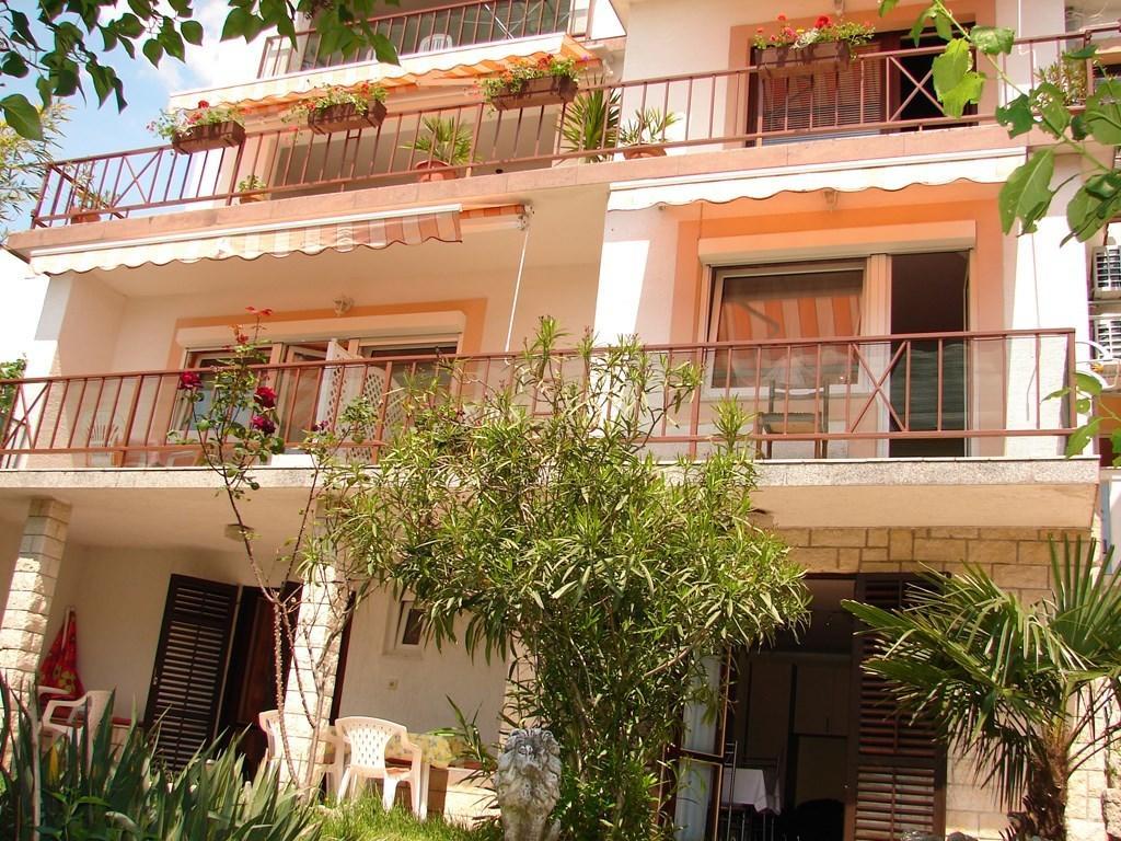 2 Bedroom Amazing Apartment In Цриквеница Номер фото